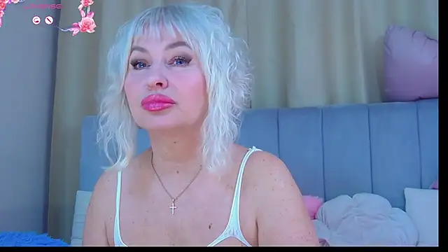 Barbie Blond  online show from March 7, 7:04 am