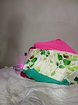 haileystone online show from March 24, 10:53 am