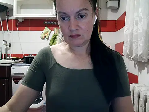 LoveNBloom online show from July 28, 8:52 pm