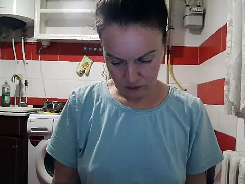 LoveNBloom online show from July 31, 7:04 pm