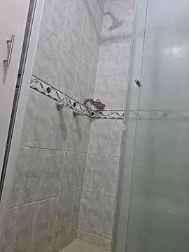 Laura takint online show from October 9, 9:08 pm