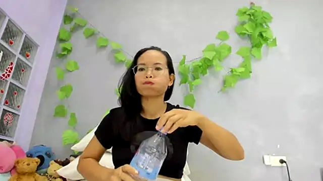 loveley jenny online show from July 12, 6:36 am