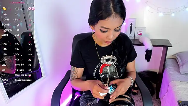 Tracy lambo online show from October 29, 10:45 pm