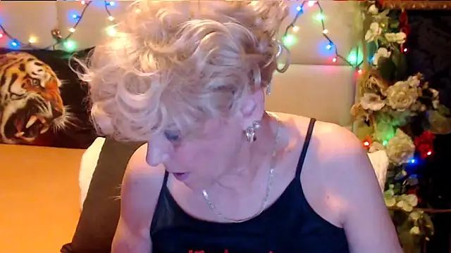 HappyWomanOn online show from October 23, 7:20 pm