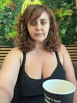 AnneKane online show from June 8, 10:38 am