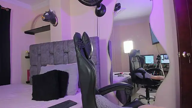 danielasexya1 online show from January 14, 2:27 am