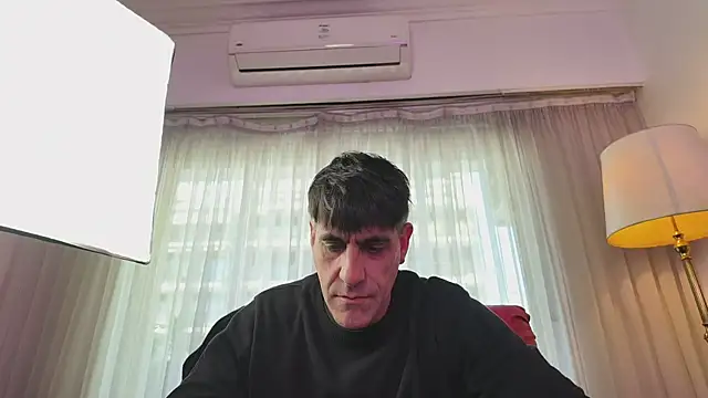 Elnonoykeila77 online show from May 18, 4:35 pm