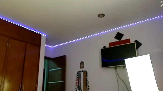 3littleschoolteens online show from October 30, 7:59 pm