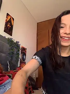 3littleschoolteens online show from November 30, 8:35 pm