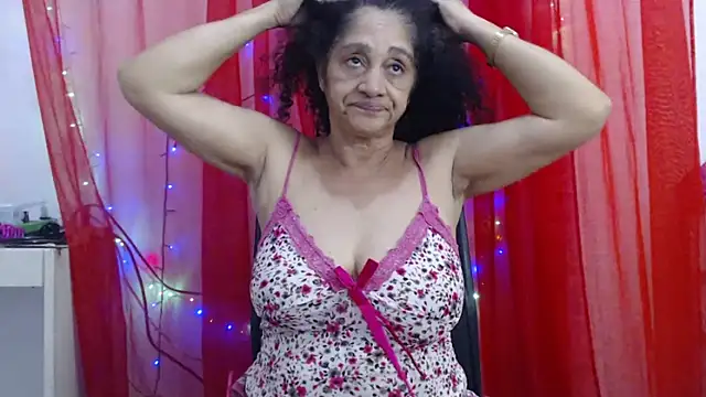 heyline milf online show from April 27, 7:33 pm