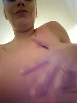 Keli Jessi online show from January 7, 7:06 pm