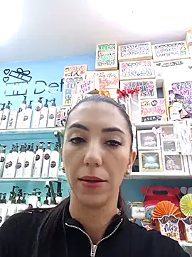 LunaZambrano online show from October 24, 6:37 pm