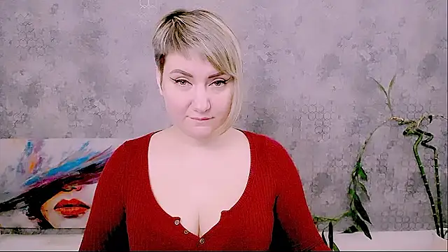 Djullia online show from January 9, 9:03 am