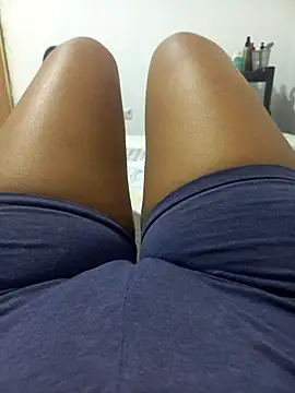 annie-19 online show from September 24, 2:32 am