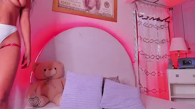 elsalondon online show from October 5, 12:32 pm