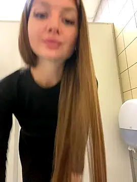 KrisMagnoly online show from September 25, 5:55 pm