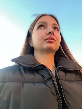 KrisMagnoly online show from September 28, 3:17 pm