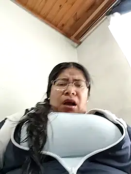   valentina18 online show from November 8, 1:49 pm