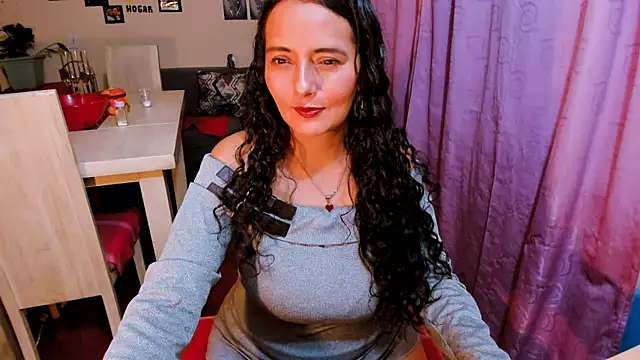 emma luxy online show from March 1, 4:56 am