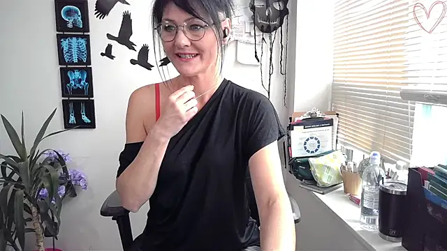 Snapshot of City_Kat chatting on October 17, 3:26 pm City Kat online show from October 17, 3:26 pm