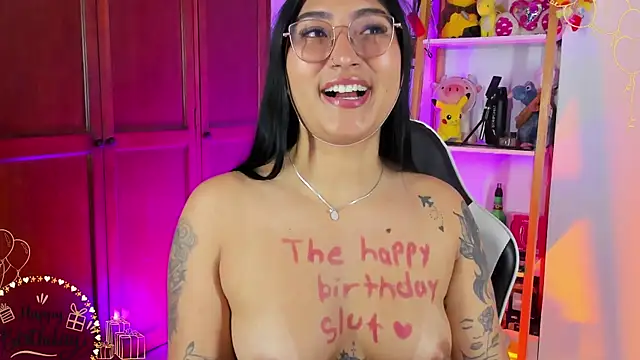 eymy-hadid online show from October 21, 12:58 am