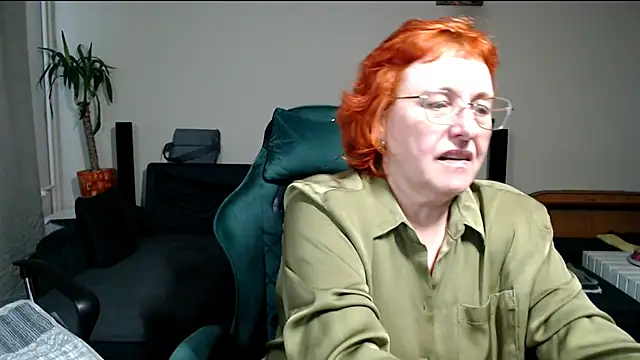 JoannaAndNeighbour online show from March 26, 11:34 am