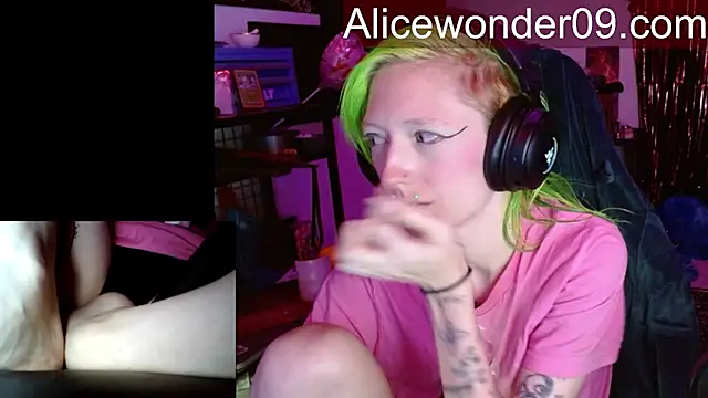 alicewonder09 online show from March 21, 6:29 am