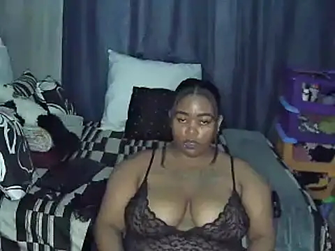 caramelbooty69 online show from February 18, 10:47 am