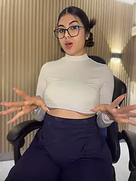 Sarasanders 4 online show from February 18, 4:44 am