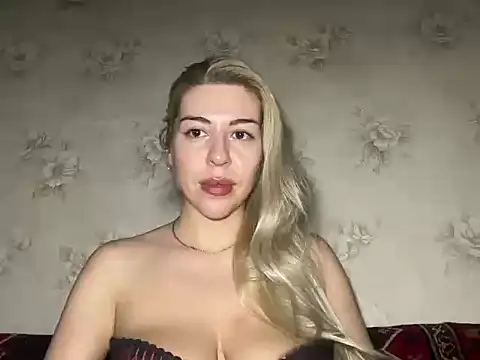 Lux Sonya Star online show from January 13, 8:35 pm