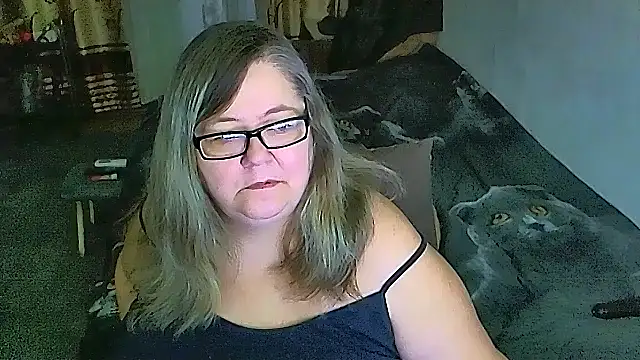 sex2 online show from April 18, 12:02 am