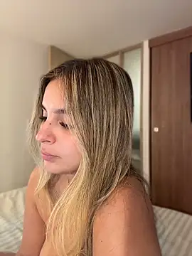 oriana zoeee online show from June 30, 1:05 am