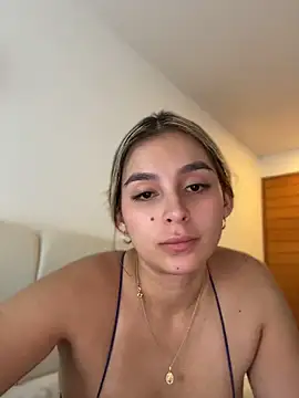 oriana zoeee online show from June 8, 2:12 am