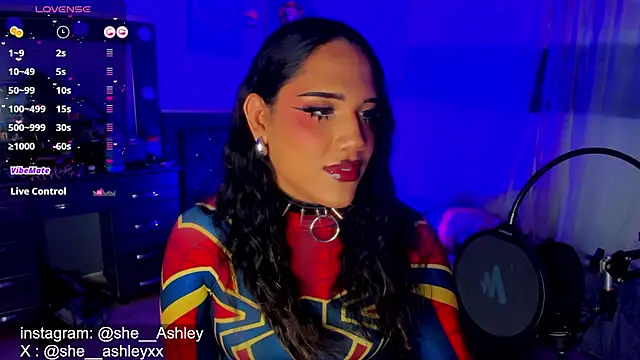 SWEET ALICEXX online show from October 6, 7:40 pm