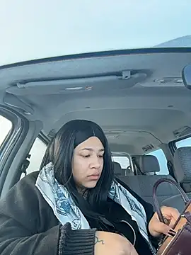 IamSashaLuv online show from January 6, 7:56 am