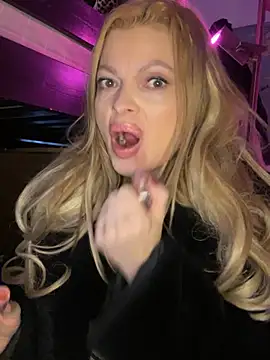 Lisavontease online show from January 9, 12:53 pm