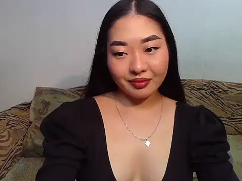 Snapshot of Aleksa_Blackdream chatting on October 16, 4:04 am Aleksa Blackdream online show from October 16, 4:04 am