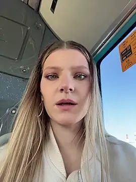 MaryHiggins online show from April 11, 1:37 pm