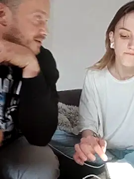 Mia-Sweet2002 online show from December 15, 10:31 am