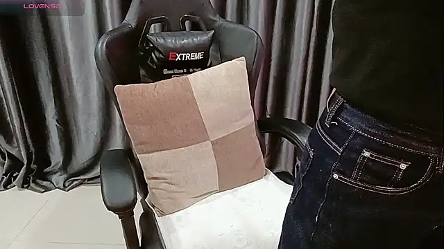 Yuki-yio online show from February 3, 1:16 am