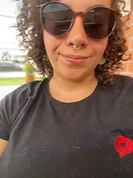 Emma Wish online show from March 31, 9:04 pm