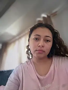 seraphine23 online show from March 13, 4:08 pm