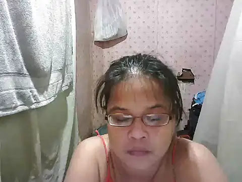 Snapshot of abiemayhottiey chatting on October 6, 9:15 am abiemayhottiey online show from October 6, 9:15 am