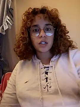 Snapshot of EmmaMelissa0521 chatting on September 13, 4:31 am EmmaMelissa0521 online show from September 13, 4:31 am