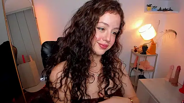 Snapshot of Cassandra_Caiin chatting on September 21, 2:59 pm Cassandra Caiin online show from September 21, 2:59 pm