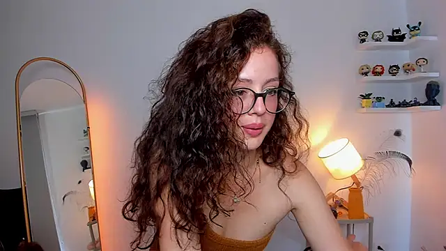 Snapshot of Cassandra_Caiin chatting on October 7, 8:13 pm Cassandra Caiin online show from October 7, 8:13 pm