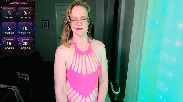 britteebee online show from January 15, 6:41 am