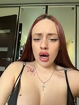 Lisaaan online show from June 18, 1:38 pm