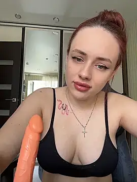 Lisaaan online show from June 14, 8:04 am