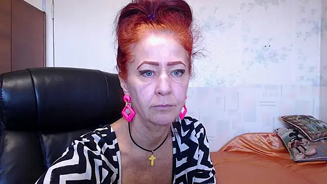 Snapshot of MilayaDFlow chatting on October 12, 11:23 am MilayaDFlow online show from October 12, 11:23 am